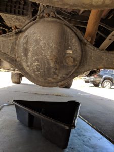 Oil pan and drip pan - Differential fluid change 