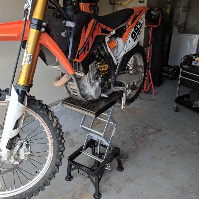 Dirt bike lift stand