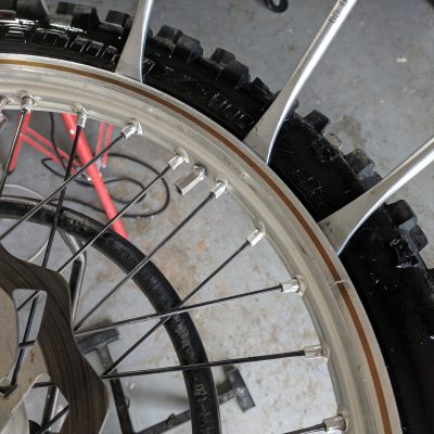 3 tire irons start small space between