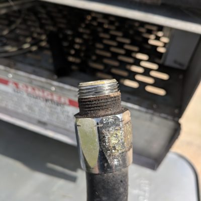 Fuel line thread uncleaned