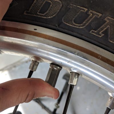 Rim lock free movement