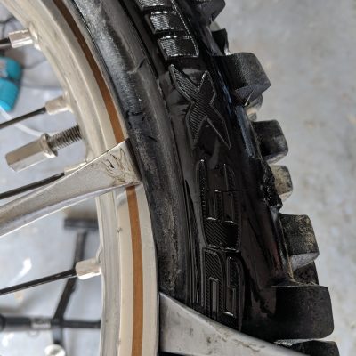 small spacing of tire irons