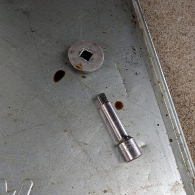 Toyota Tundra 5.7 Oil Change Filter Drain Valve Cap