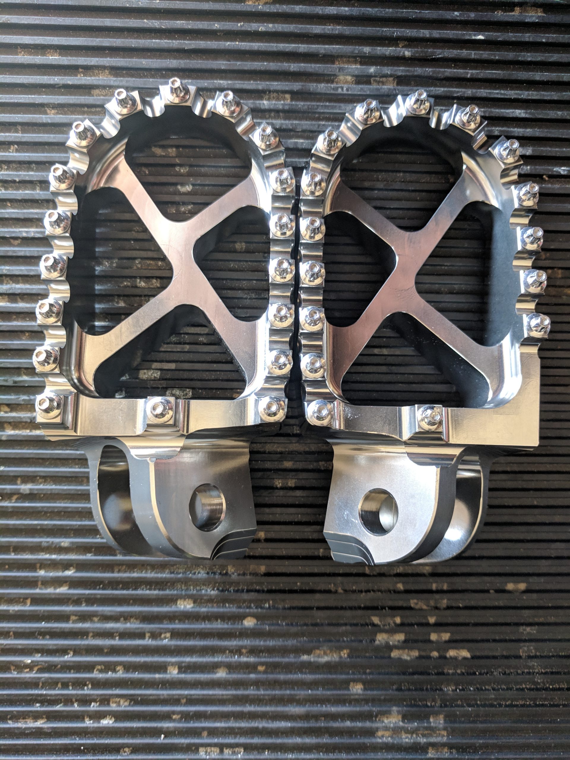 Tusk Billet Race Foot Pegs Review Horsepower Hub