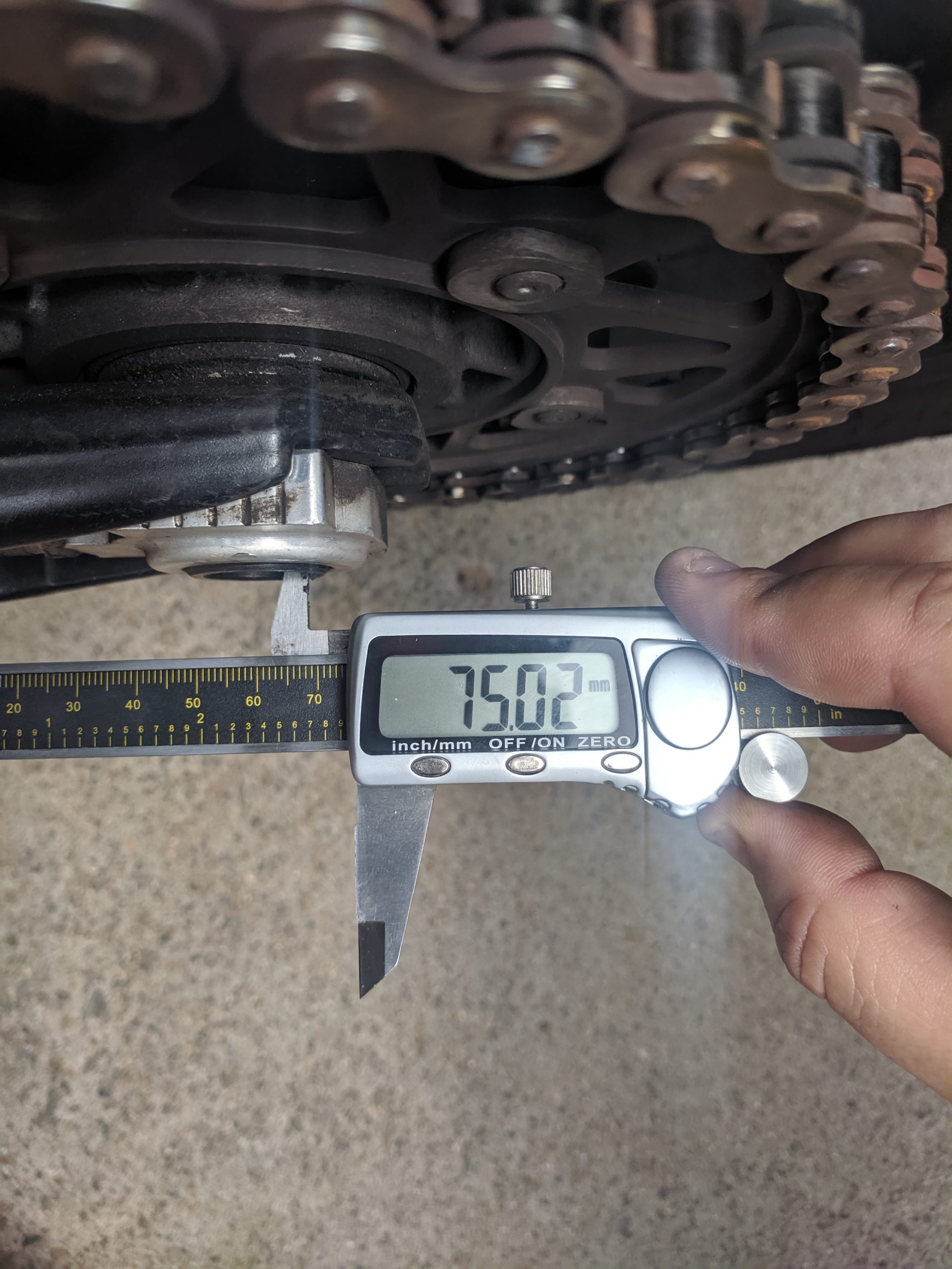 Motorcycle Chain Adjustment KTM SuperDuke 990 Horsepower Hub